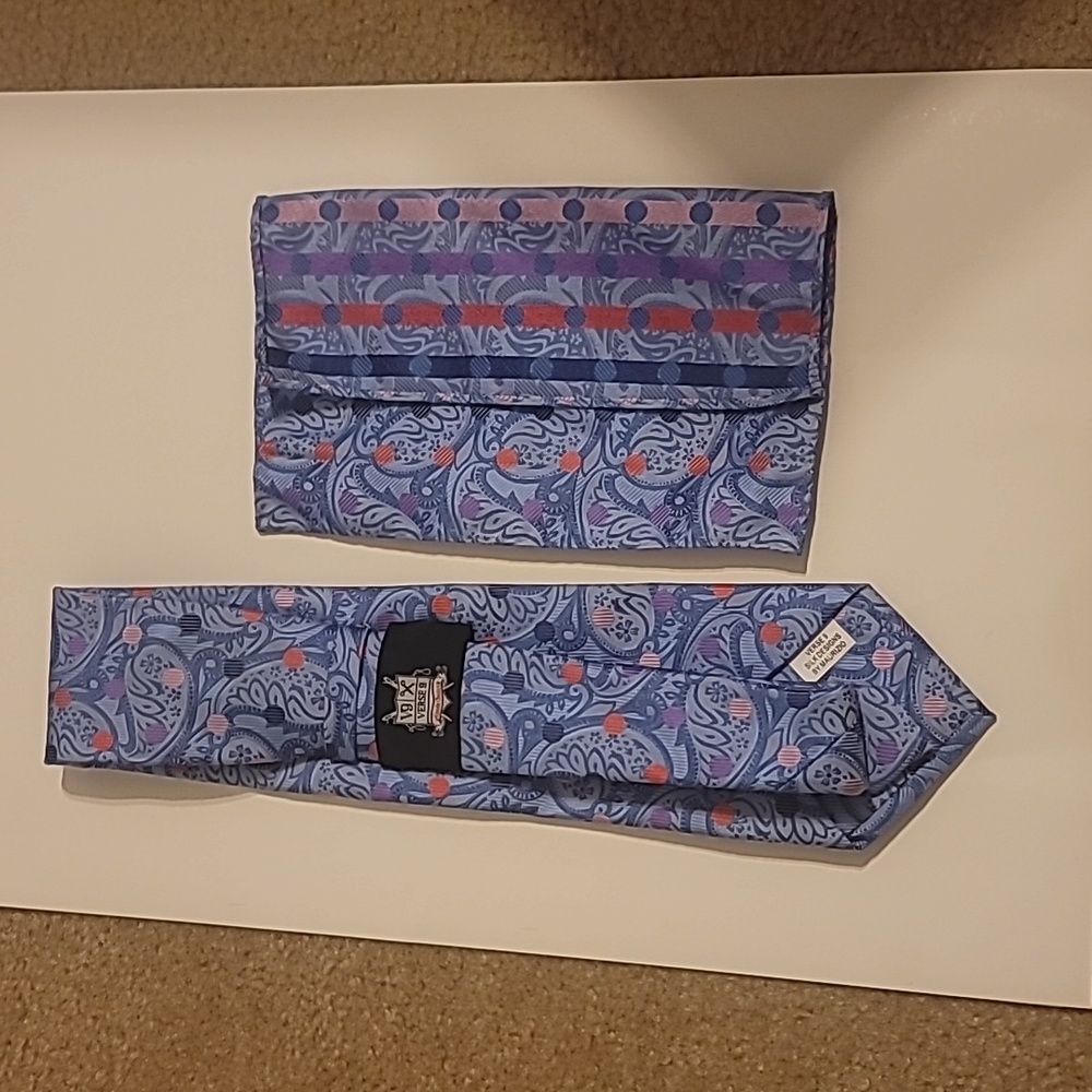 Verses houte couture thick woven silk tie with pocket square